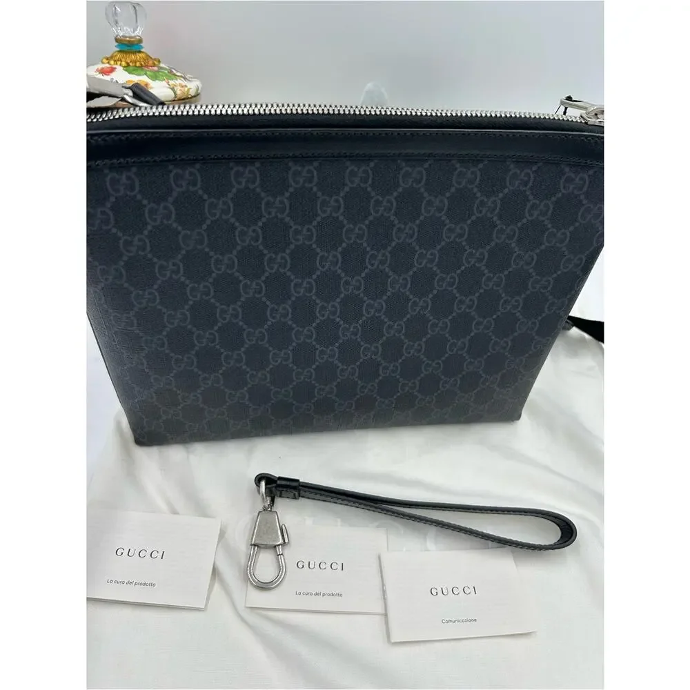 Gucci Black GG Monogram Messenger Crossbody Bag detachable strap made in Italy
